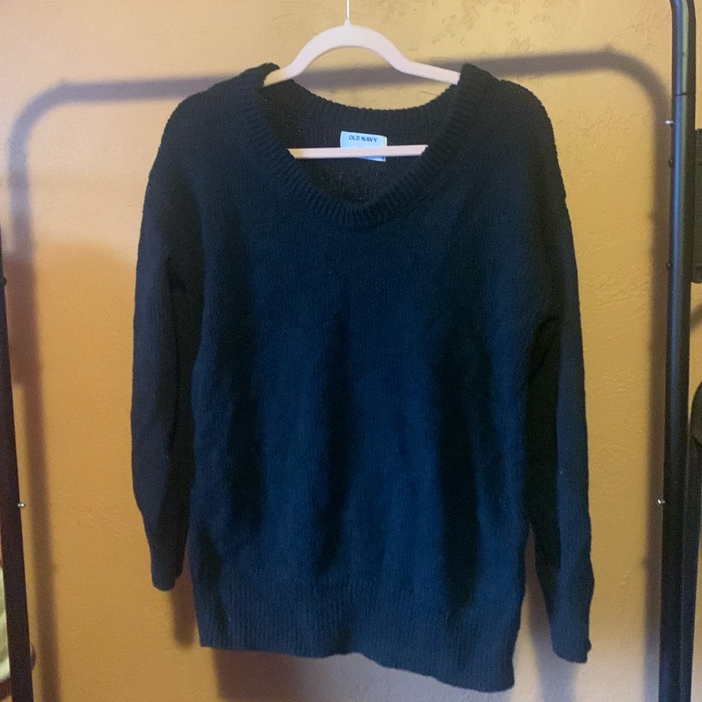 Old Navy Black sweater